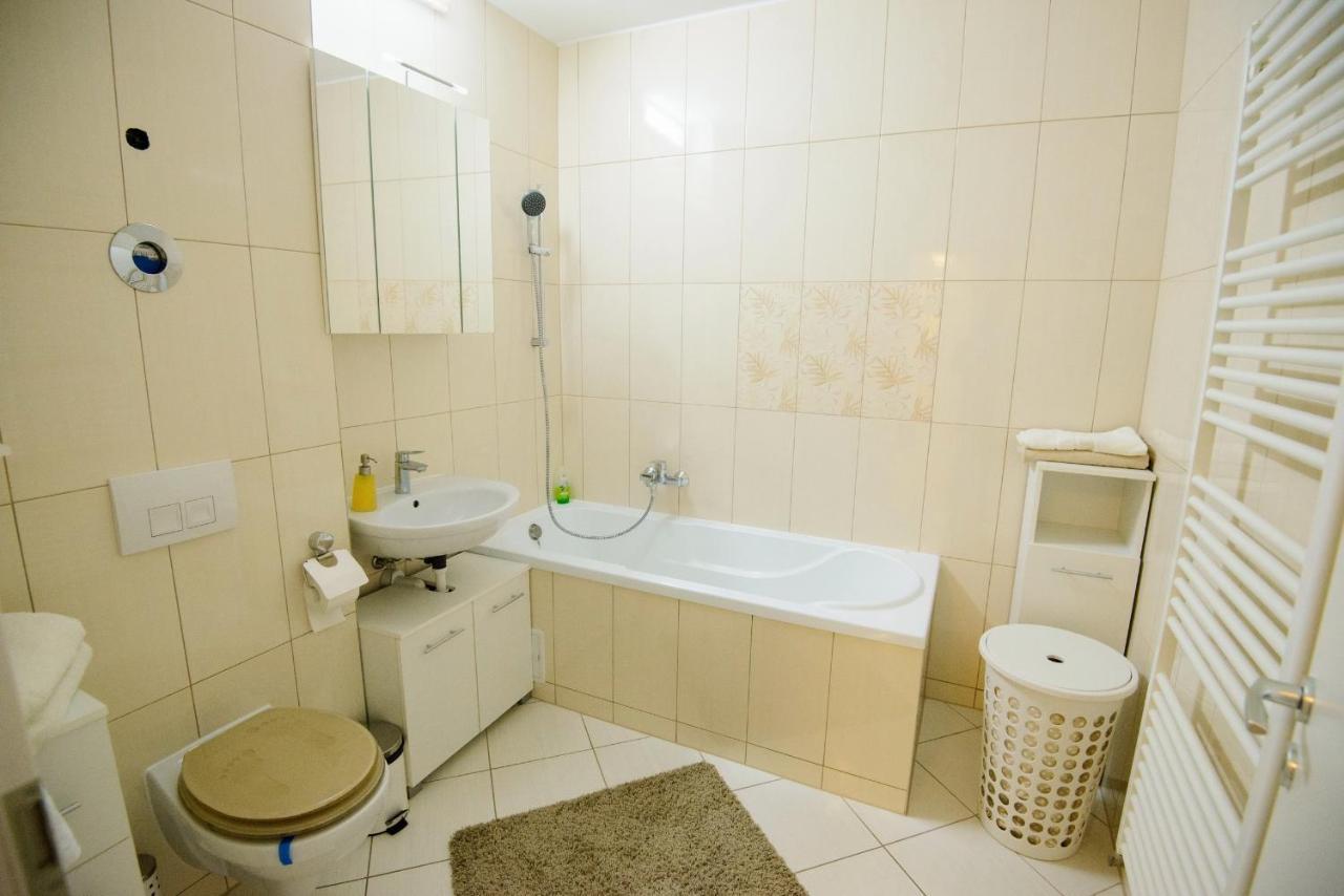 Beatrice Apartments Brasov Ngoại thất bức ảnh